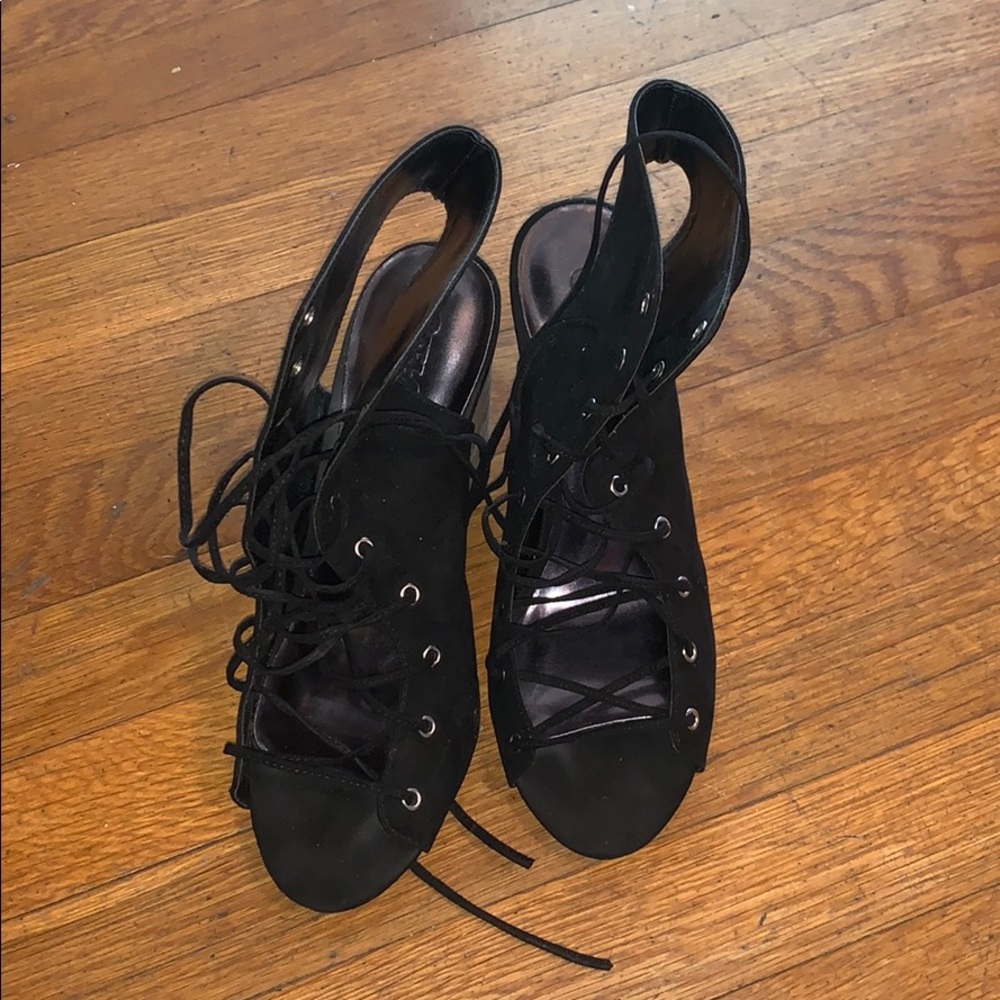 Carlos Santana black lace up heels